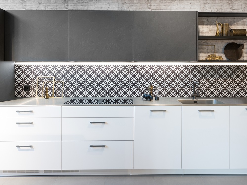 Design Küche weiss grau Frontansicht